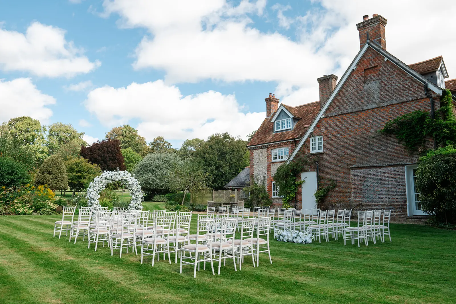 Clock Barn outdoor wedding ceremony Mia Hooper Photography